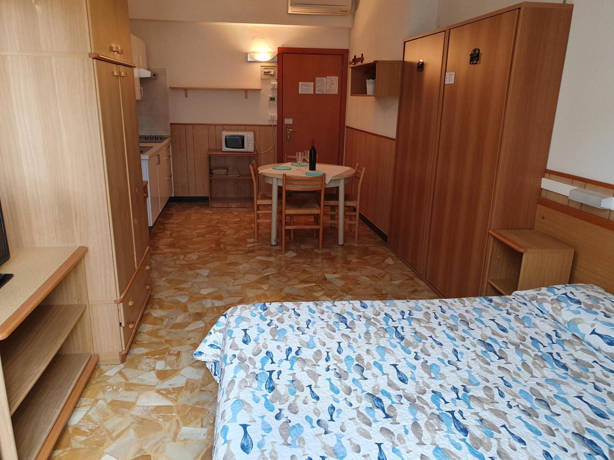 Olivotti 3*